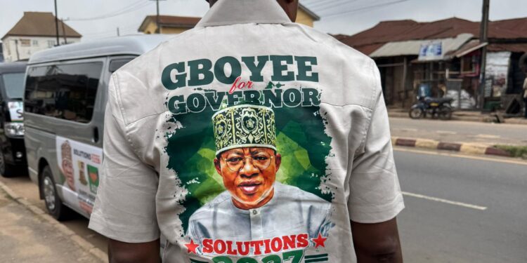 Promise Fulfilled: Adegoke Embarks on Thank-You Visit, Supporters Declare Him Best Alternative for Oyo