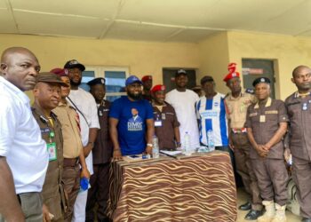 Amb. Kazeem Bolarinwa Rallies Oyo Man O’ War For Peaceful Elections