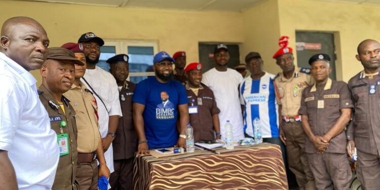 Amb. Kazeem Bolarinwa Rallies Oyo Man O’ War For Peaceful Elections