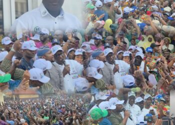MASSIVE DEFECTIONS: BASHORUN OLADEJI IDENTIFIES WITH APM, OVER 300 SUPPORTERS JOIN PARTY IN IBADAN NORTH