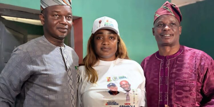 Former Oyo YPP Governorship Candidate, Daughter of Reverend Idowu Animasawun (Apola King), SBA, Joins APM