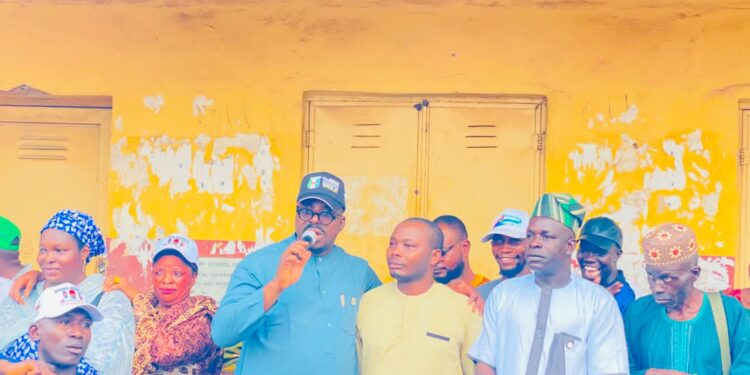 OCTOBER 1: EGBEDA COUNCIL BOSS, HON. SANDA SIKIRU OYEDELE, FELICITATES EGBEDA, OYO STATE AND NIGERIANS ON 66TH INDEPENDENCE ANNIVERSARY