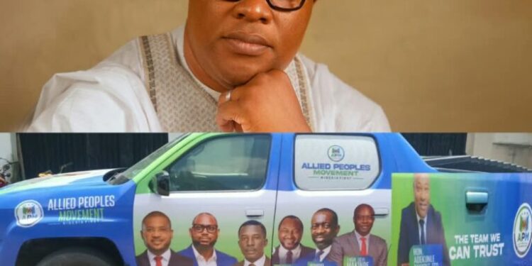 OYSHMB Chair, Bankole, enhances the APM campaign by introducing two vehicles and encourages voters in Ogbomoso to support Makinde and Adekanmbi.