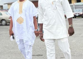 Birthday: Chief Tanwa Felicitates Oyo AANFE Chairman, Ayo Olopoenia, on His Birthday