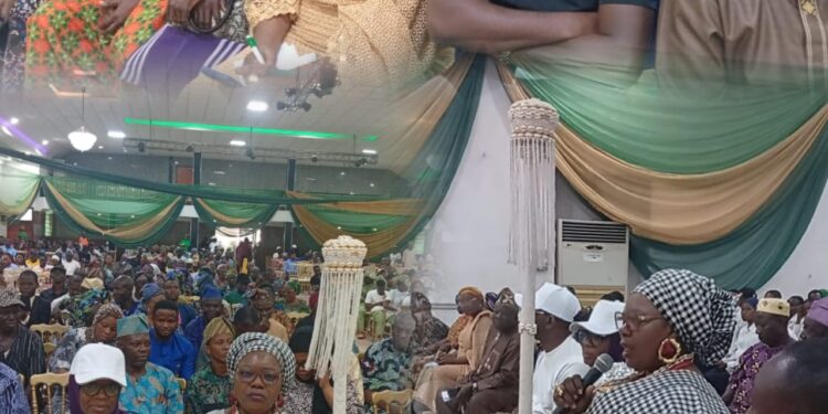 Iyaloja-General Abeo Advocates Better Access to CBN Opportunities for Market Traders, Artisans..as Four Followers Won CBN Listen Quiz